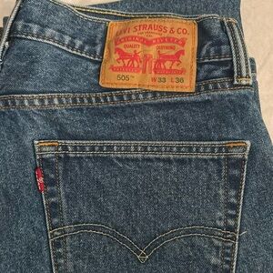 Levi’s 505. Very clean, no stains, tears or rips.